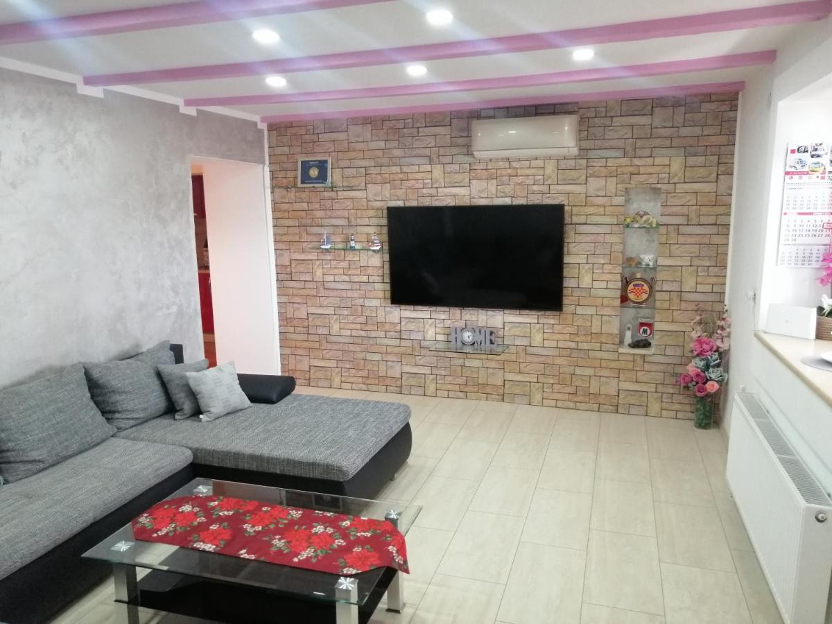 אומאג Apartment Goran & Nela מראה חיצוני תמונה