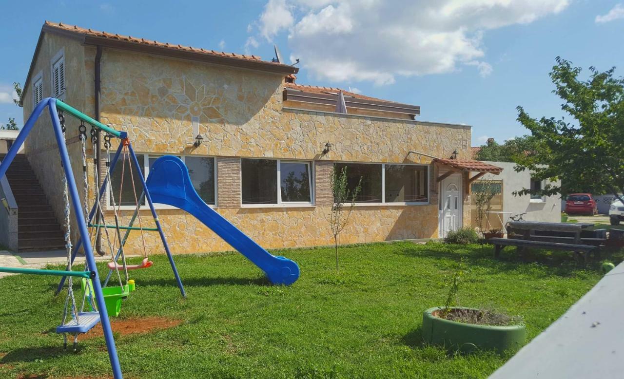 אומאג Apartment Goran & Nela מראה חיצוני תמונה