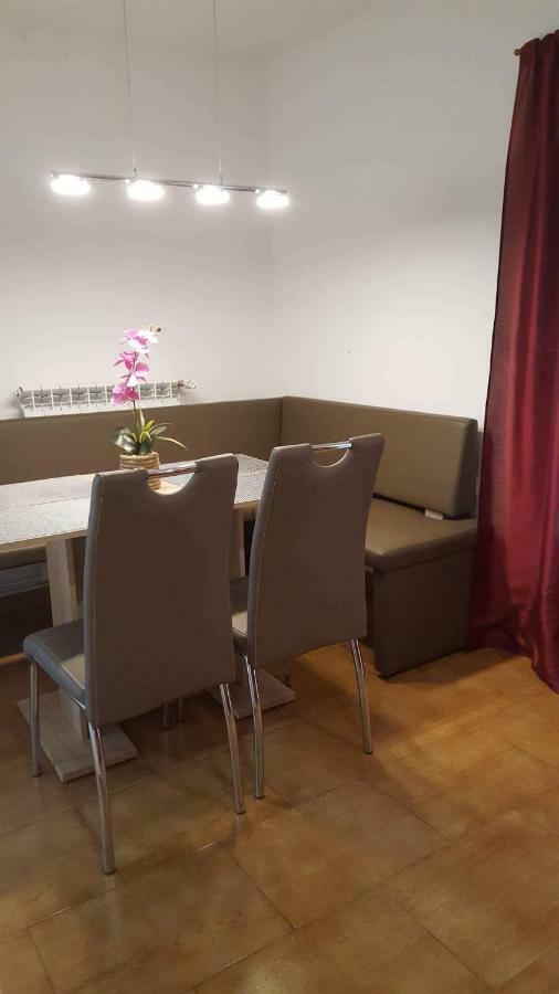 אומאג Apartment Goran & Nela מראה חיצוני תמונה